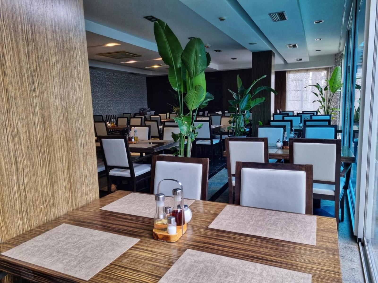 Hotel Jona Podstrana Dış mekan fotoğraf